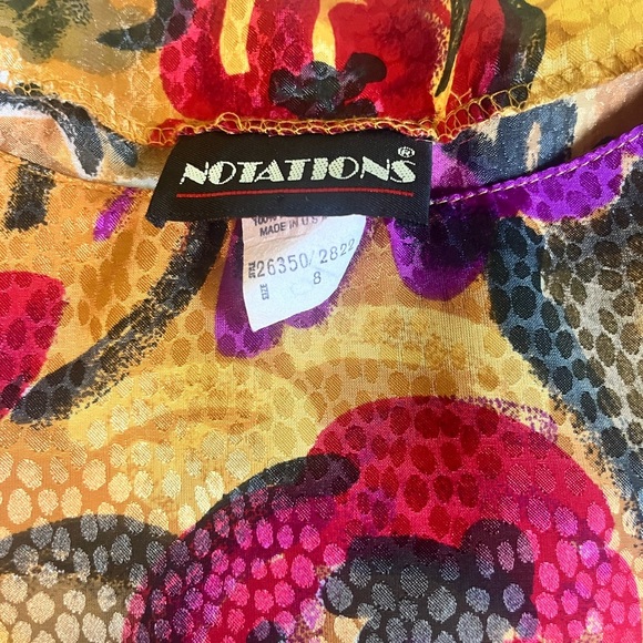 Glossy floral top vintage notations  size 8 - Picture 3 of 3